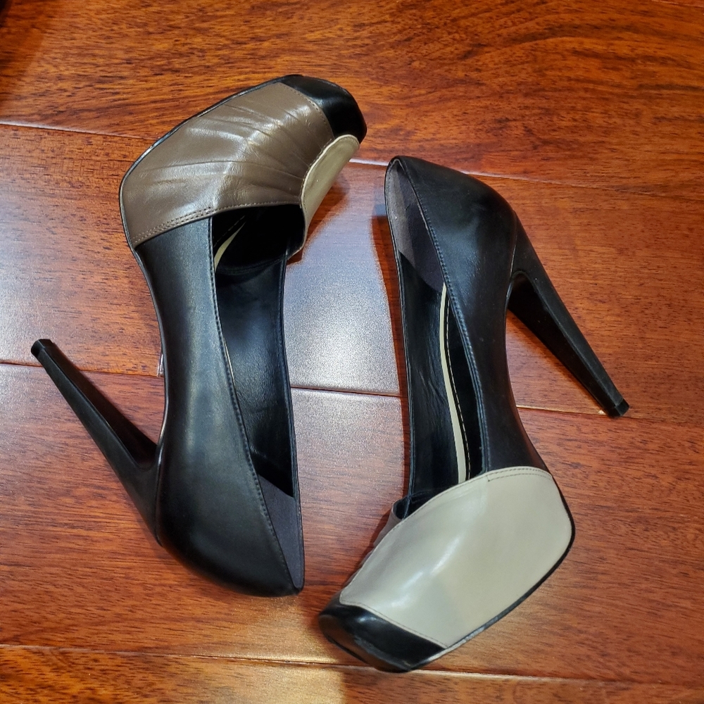 KAZAR PLATFORM SQUARE TOE HEELS SZ 38